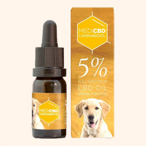 Photo d'huile de CBD 5% pour les chiens