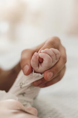 Main d'un nourrisson